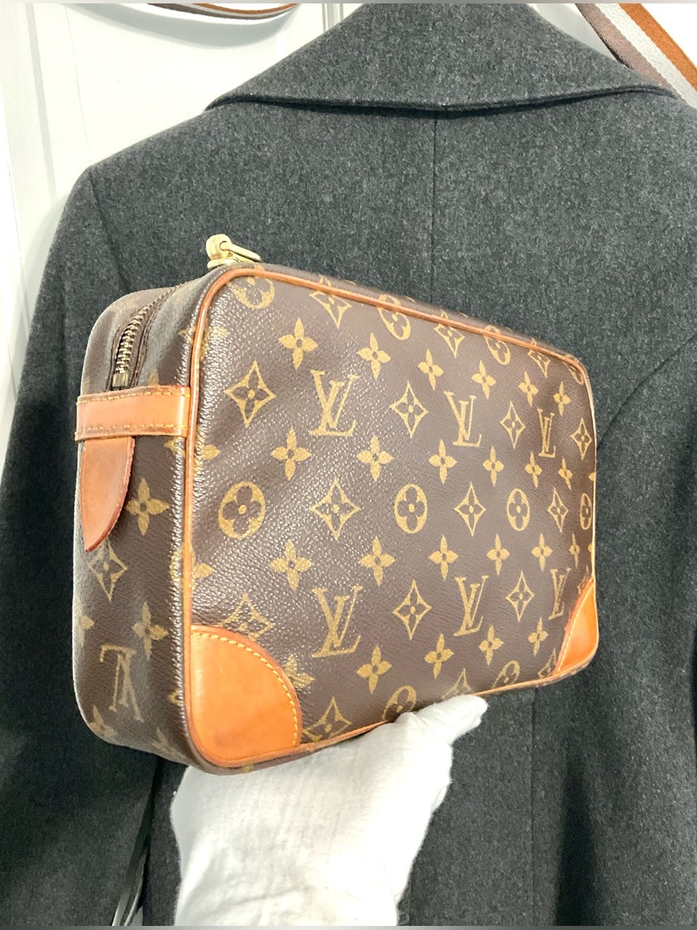 ✅LV AUTHENTIC COMPEIGNE CLUTCH 28 LOUIS VUITTON MONOGRAM - Picture 12 of 14